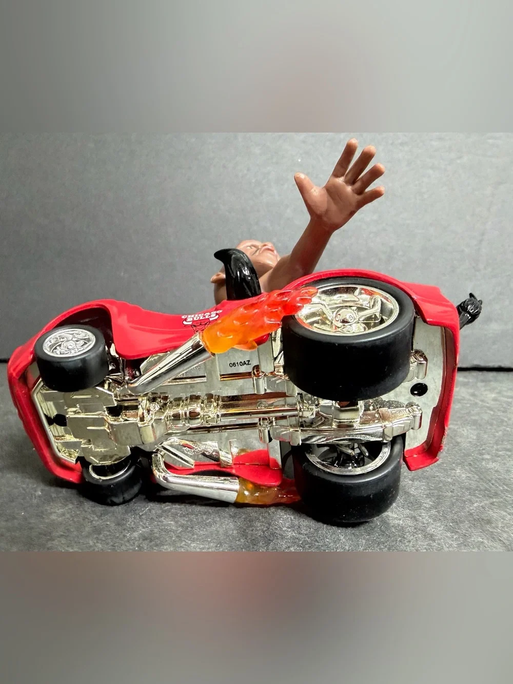 1997 HOTWHEELS - RADICAL RIDES #23 MICHAEL JORDAN (1) DIE CAST CAR